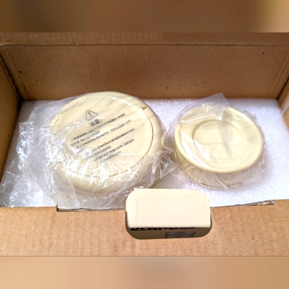 Beachwaver Foldable Portable Blender - Picture 5 of 6